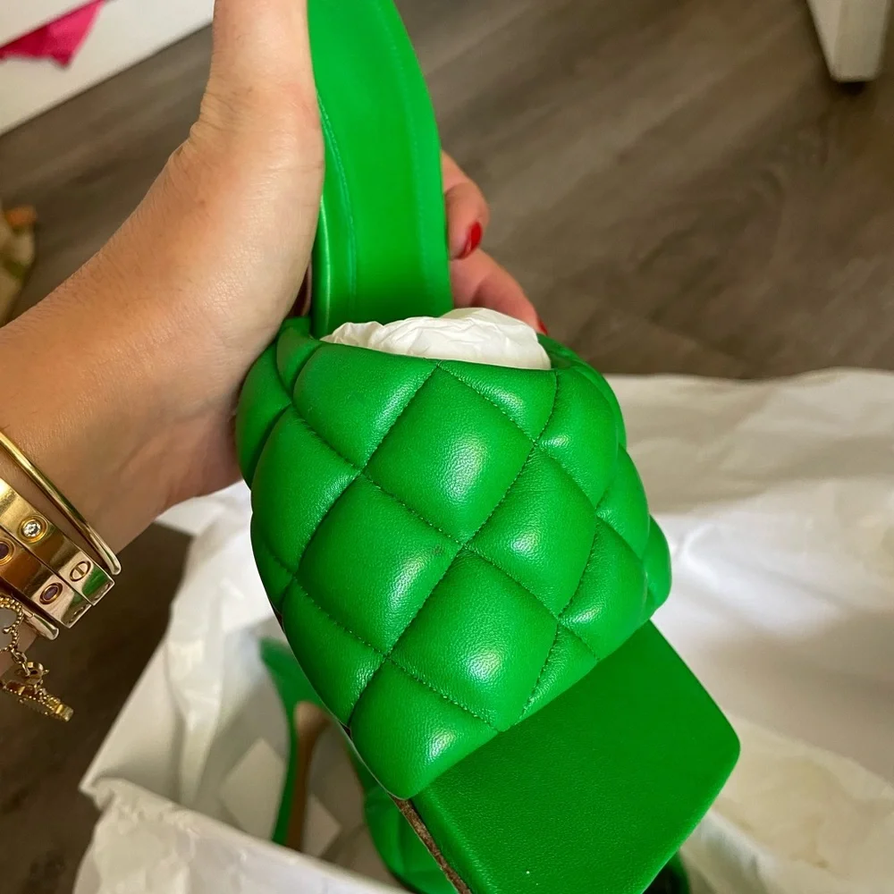BOTTEGA VENETA
Parakeet Green Quilted Leather Padded Mule Heels Sandals 38 38.5 - Picture 6 of 8